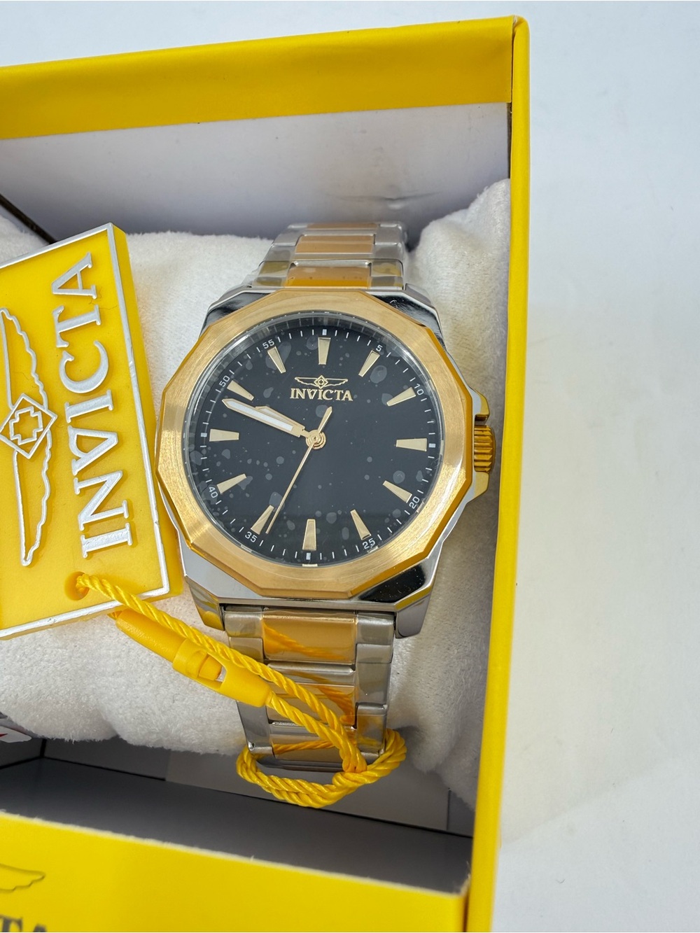 Invicta Speedway Coeurlyn Women's Watch - 34mm. Gold, Steel With Bracelet Set - Picture 5 of 15